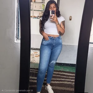 maggiassWelcome to my room图片