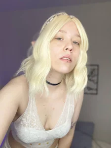 LorettaBlanch little elf Pic 3