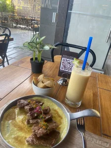 Charlotte_bronxxx 🍃 Pic 3