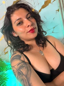 Iam_Issaa_ Je suis une femme obéissante et soumise Foto 9