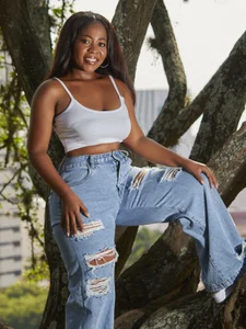 AlisonTravis Sensuality Pic 2