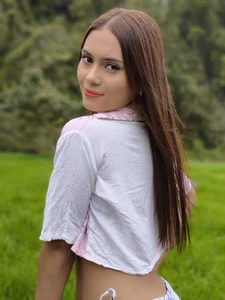 NicolMiller4 One day in the river 💞💦 Foto 2