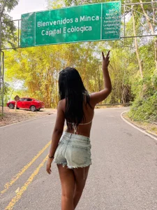 Aria_Rose1_ River Day 👙❤️😋 Pic 2