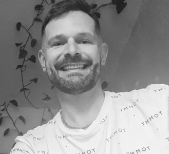 NarratedImpetus84 Public Foto