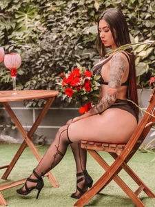 EllieMitchell Roses on my skin ! slika