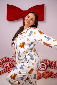 CelesteBailey My fav outfit if i can choose? Pijamasss🥰🎁🎁🎁 Foto 6