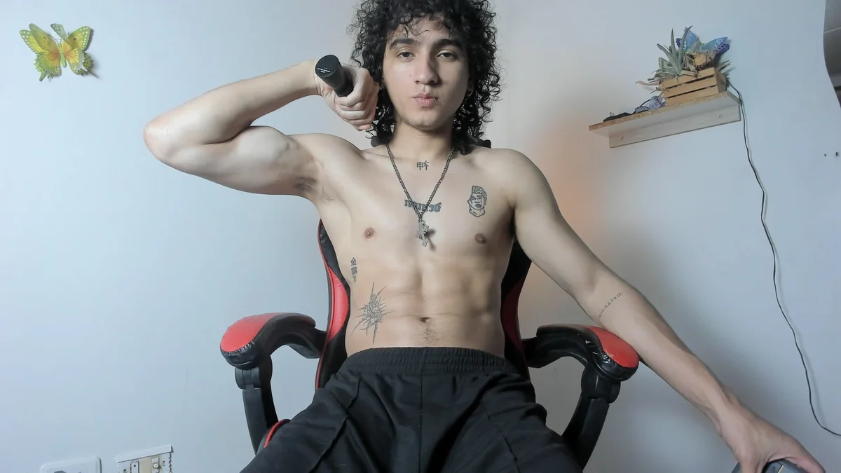 JackSavage_ 님의 트렌드 중인 사진  753개