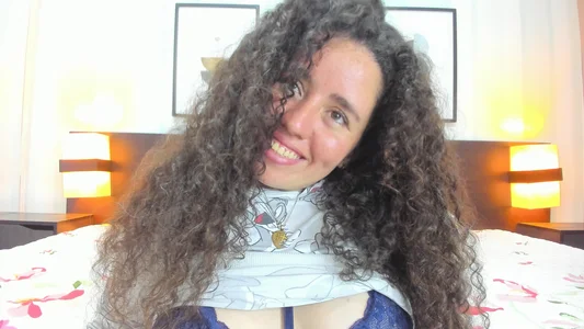 Valeria__soler my face above you <33 Pic