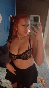 Cami_Bloom Public . fénykép