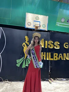 SweetCumGod4u Kneel down to your Queen! টি ছবি