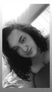 Violet_FisherPublic Bild 3
