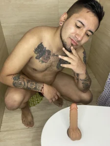 Zdjęcia Saenz_LotusTemp In Shower 🚿 🧼: 