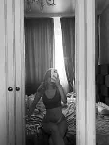 sexntease Public Pic 7