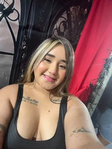 pamela_sweet4100 kisses for you Gambar 4