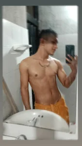 ZoeBrownn_のsmall trips and art of natureの 2枚の写真