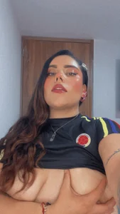 CamilJoness69 kullanıcısının Sensual Black 🖤 albümü -  4 fotoğraf