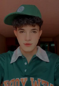 patrick_sanzz The green looks Pic 2