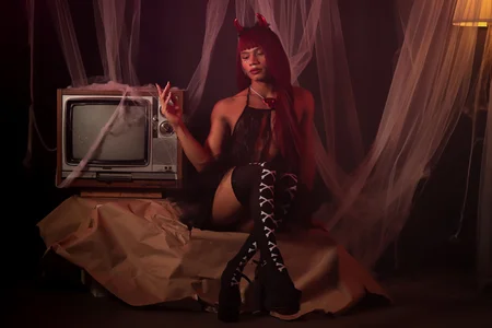 miss_scarley Your sexy devil 🎃HALLOWEEN Pic 3