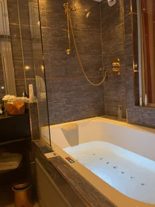 back_thomson HOT THOMSON 🥵 Immagine  5