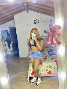 isabella_rossee_ Public Foto 9