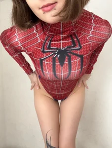 Mary_uw Mary’s seductive web🕸 Pic 4