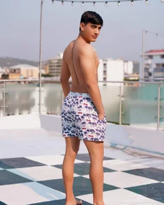 Andy_millerr: Shower💦 ( 5 фото)