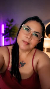 AlmaLorena KNOW ME HONEY💛 Foto