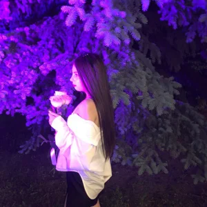 MiaClarka Public Pic 3