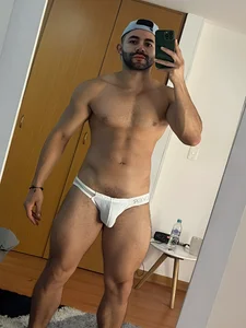 Horny_guys25 Public 사진 4