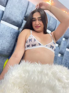 ISABELLASSMITH Public Kuva 2