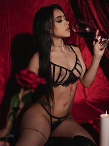 HannaClarrk_ Valentine Day🔥 Immagine  4