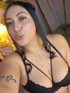 LizzCarter_: Selfie🫶🏼 ( фото)