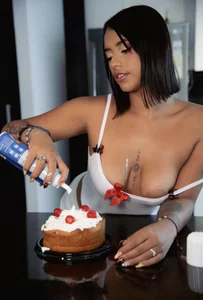 Cake for my love🍥🍰🧁 de regina_noctixx  6 Imagens