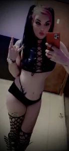 ravenrayyy@xh Raven Public Foto 6