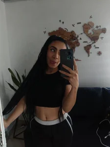 Public od PamelaRed_  snímek