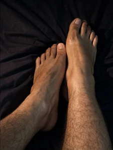 LiamRoiのfeet fetishの枚の写真