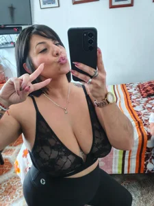 your favorite milf de angele_roux_tp Foto 5