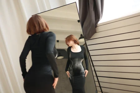 MollyWettmond LOVELY ME Pic 6