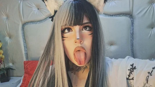 AriaBursett_ Public  2. fénykép