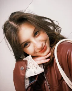 LouiseChavezdaily chaos 🌪️图片 5