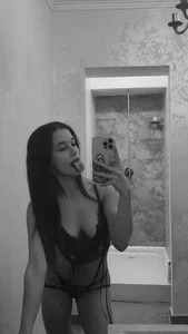 ArielFoxy Wanna join me in bathroom? 사진 5