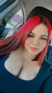 Curvyhot1315 Public Pic 3