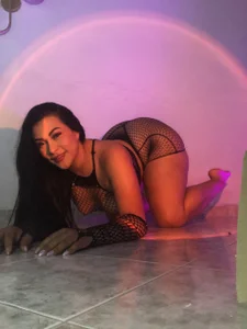 Public od amber_collins77  4 snímek