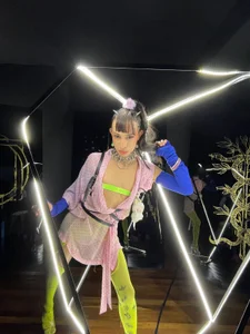 MadisonWood01 Come and explore me while you give me your rich cock 🍆💦 รูป  4