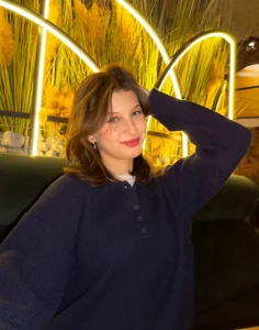 LouiseChavez Winter Bliss🍨 Pic 4