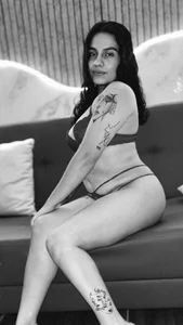 LiaaRouss Public Pic 5