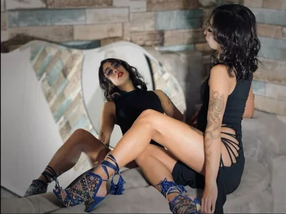 GabyPetit Public صورة واحدة|GabyPetit Public صورتان|GabyPetit Public  3 صور|GabyPetit Public  3 صورة