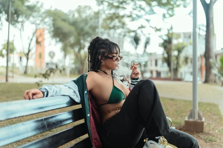 SarahLynn7 SMOKING Foto 2