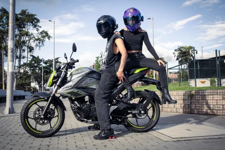 MadissonXMark kullanıcısının Hot bikers albümü -  7 fotoğraf