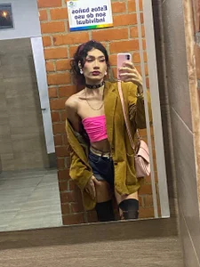 its here de SWEETSAMY39715 Foto